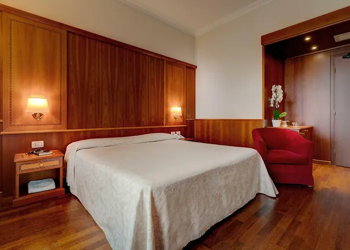 Continental Hotel 4*