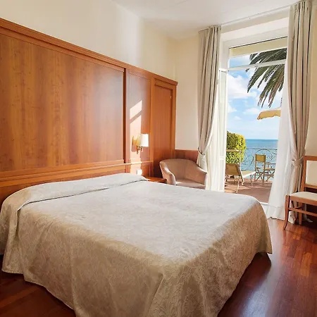 Continental 4*