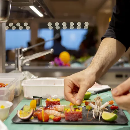 コンチネンタル ホテル